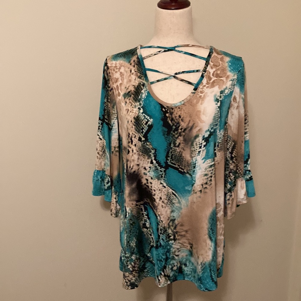 New N Forever Women’s Top